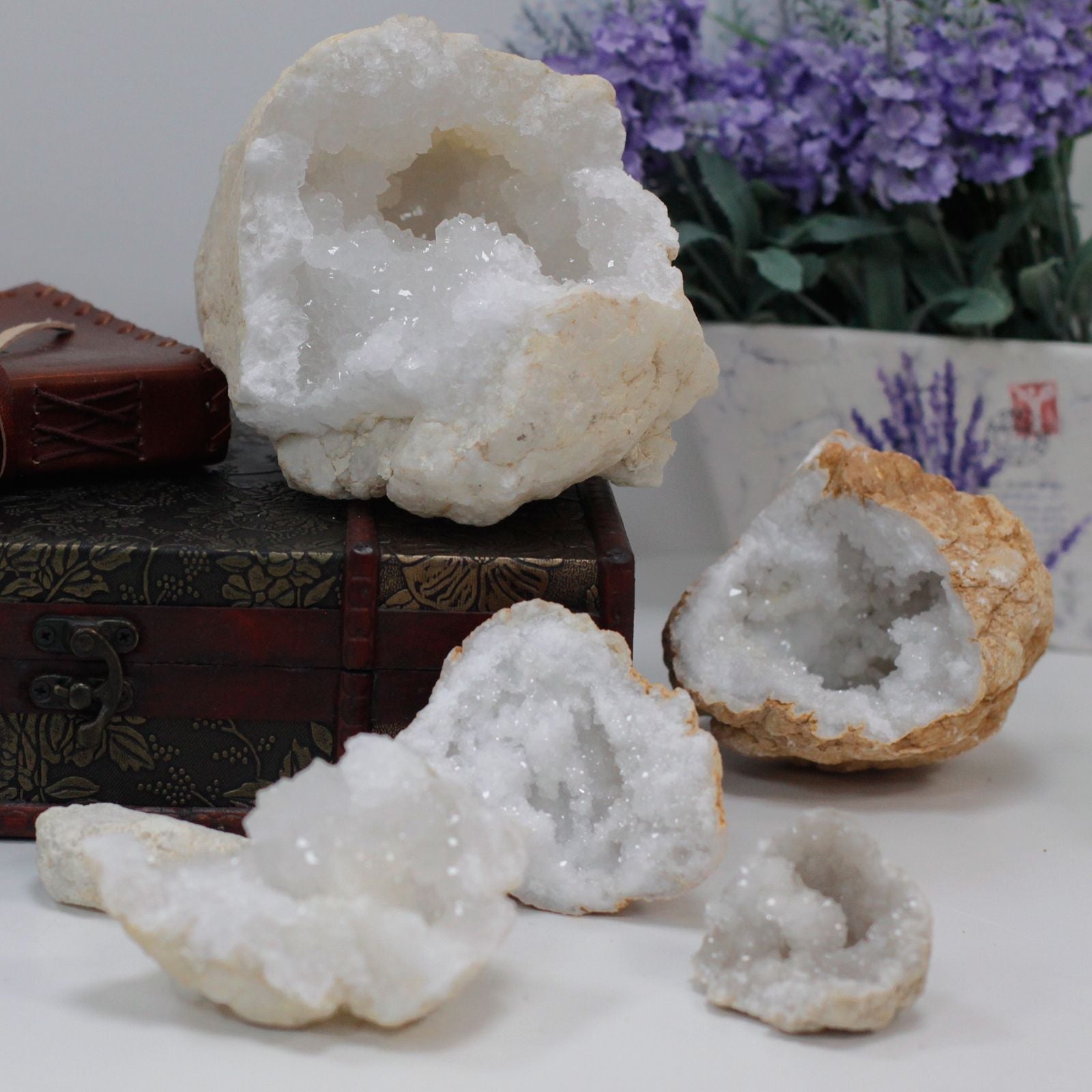 Raw crystals & stones