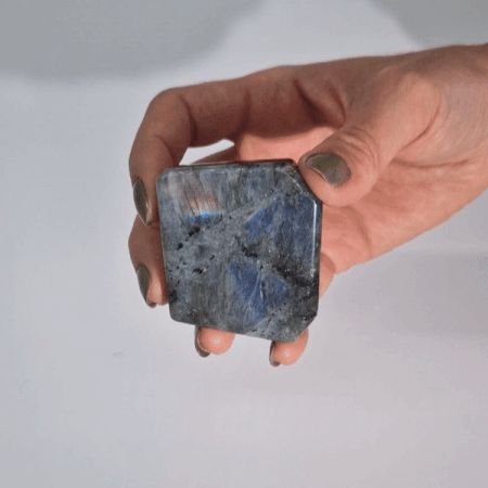 Madagascar Labradorite Tomb Stone (approx 80 - 100gms 50 - 70mm)