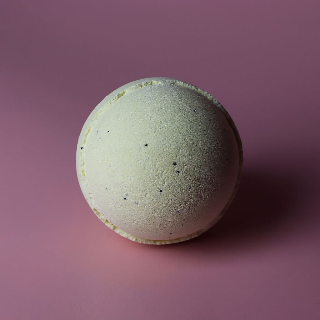 Set of 3 Simply Vanilla Bath Bombs | Handmade Bath Bomb UK
