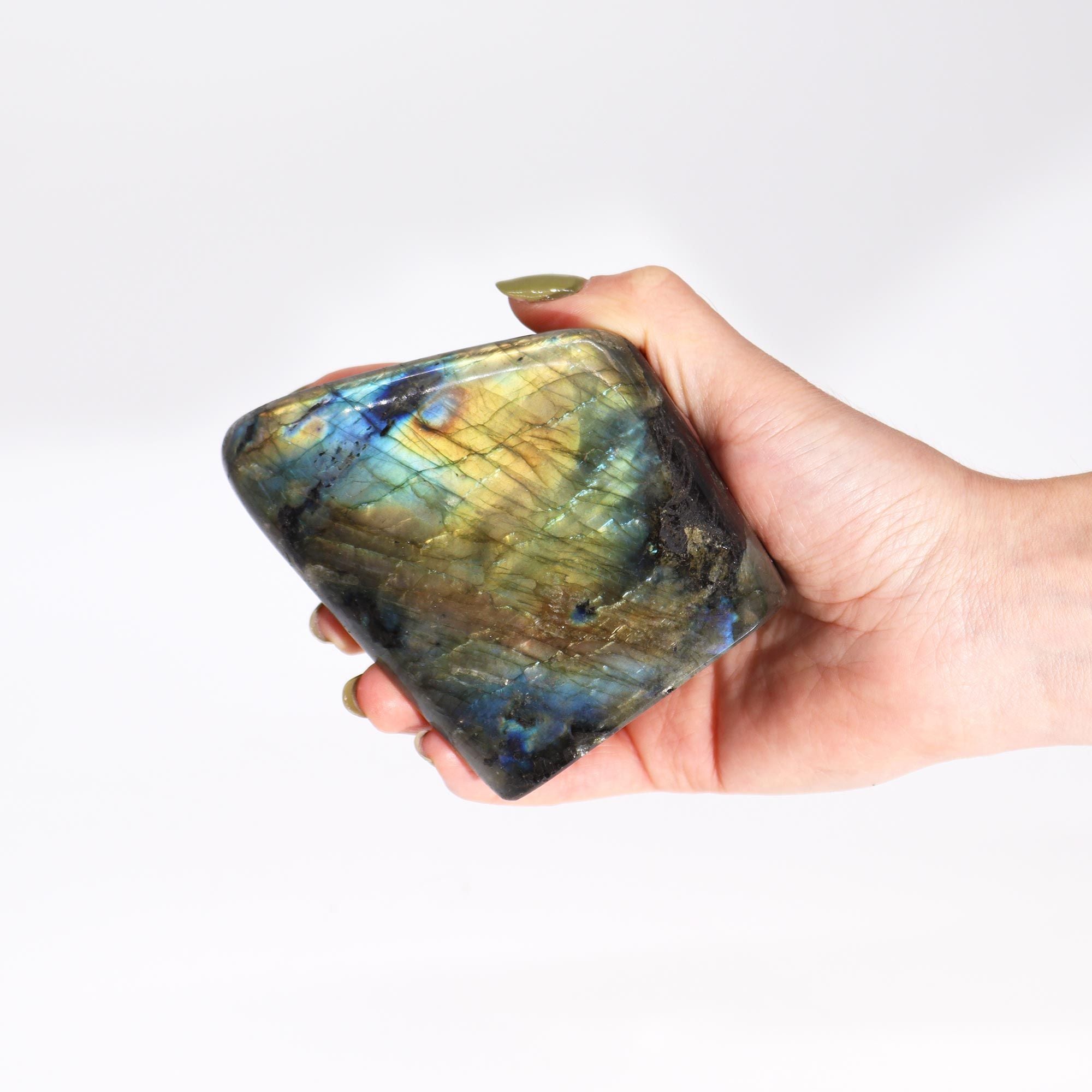 Madagascar Labradorite Large Stone (approx 550 - 750gms 110 - 140mm)