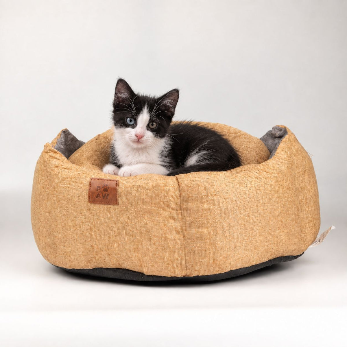 Paw Bed – Medium Royal Crown – Sand & Grey – 50 × 50 × 26cm