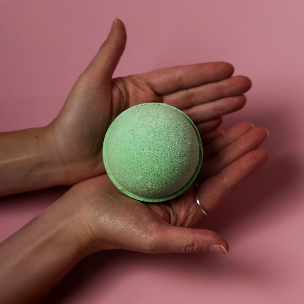 Set of 3 Peppermint & Tea Tree Bath Bombs | Handmade Bath Bomb UK