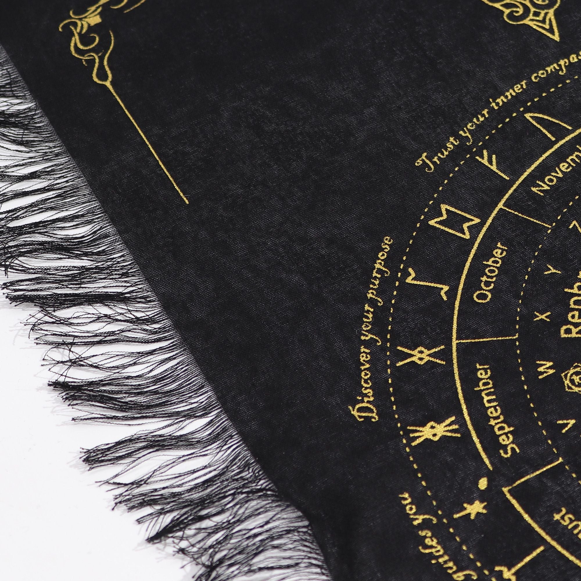Ancient Witch Pendulum Divination Cloth - Sun Face - Black & Gold (30x46.5cm)