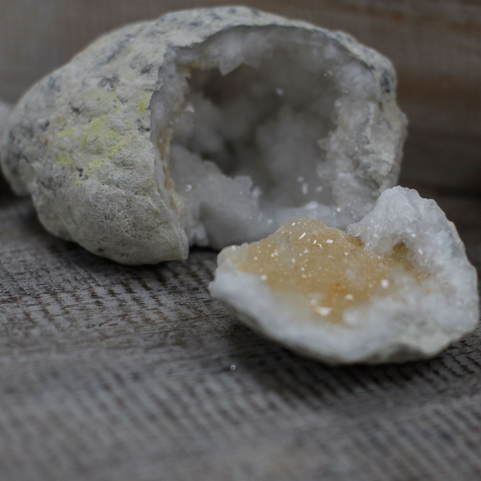 Calsite Geodes - 10 - 12 cm