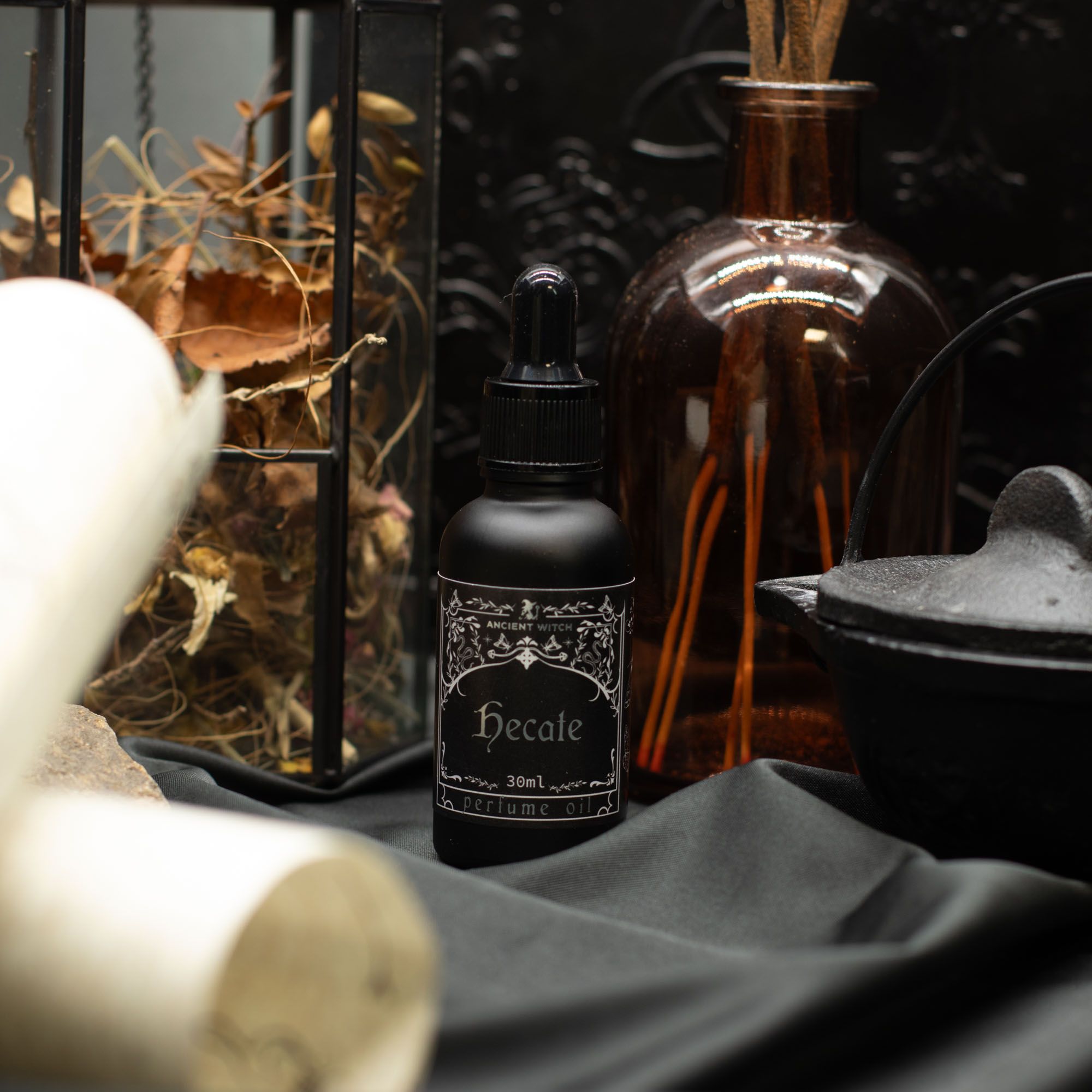 Ancient Witch Perfume Oil - Hecate (30ml)