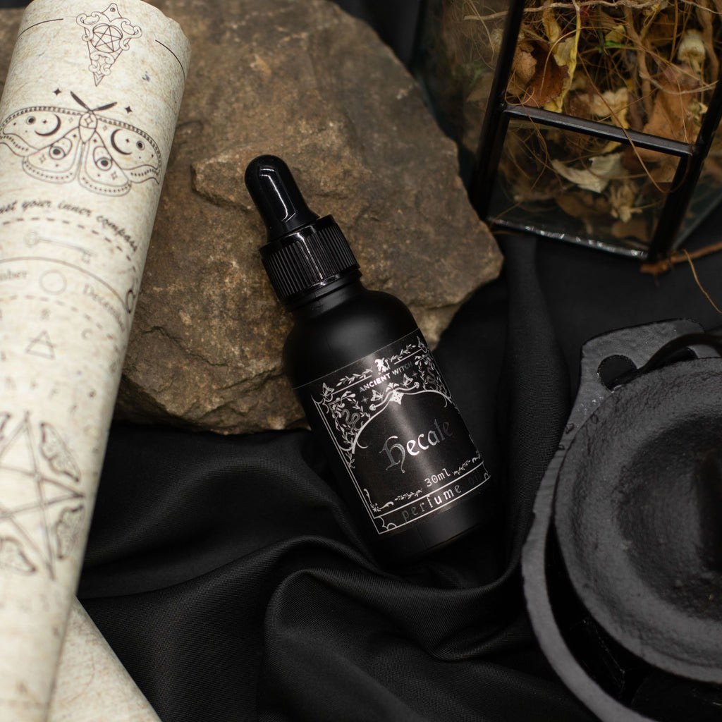 Ancient Witch Perfume Oil - Hecate (30ml)