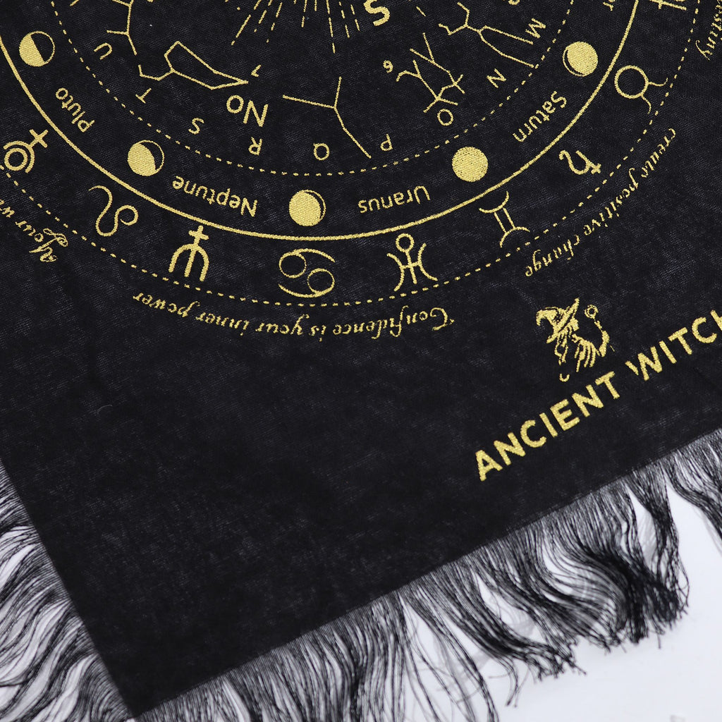 Ancient Witch Pendulum Divination Cloth - All Seeing Eye - Black & Gold (30x46.5cm)