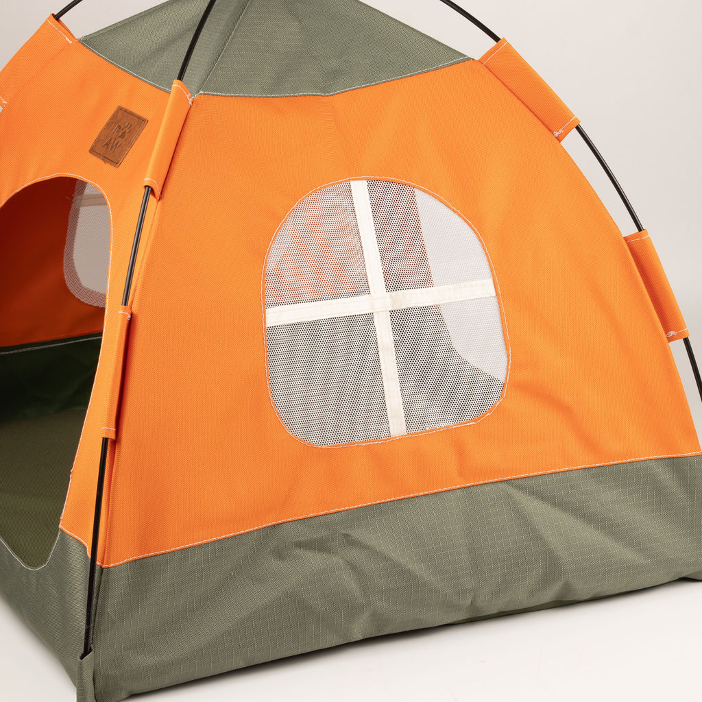 PAW Bed – Green & Orange Tent – 48 × 48 × 40cm
